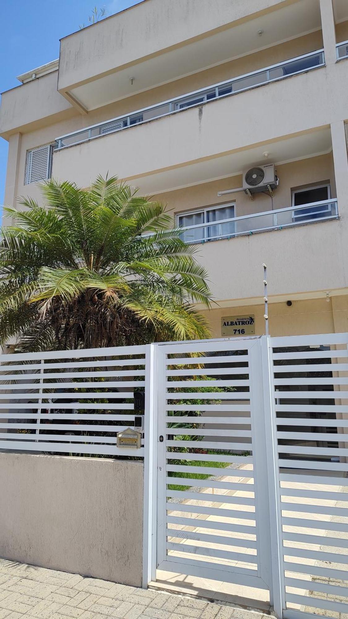 Itagua - 1 Quadra Da Praia, 2 Quartos, 2 Banheiros, Acomoda 5 Pessoas Apartamento Ubatuba